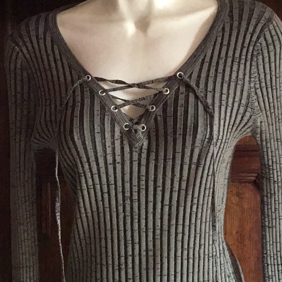 ‼️💲7️⃣ SALE ❗️Today only ‼️Sexy Lace up Top sold - Picture 2 of 4